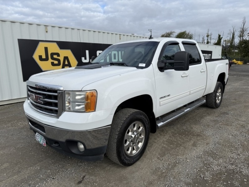 2011 GMC Sierra SLT 2500 HD Crew Cab 4X4 Pickup