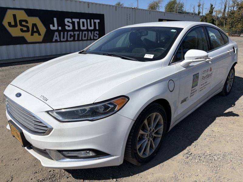 2017 Ford Fusion SE Hybrid Sedan