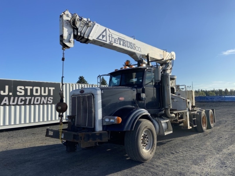 2005 Peterbilt 357 T/A Crane Truck