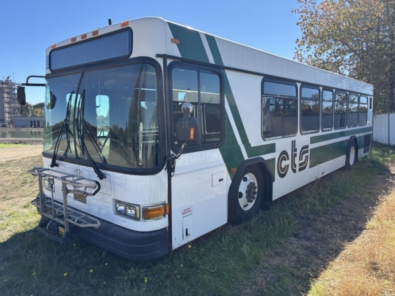 2005 Gillig 35' Transit Bus