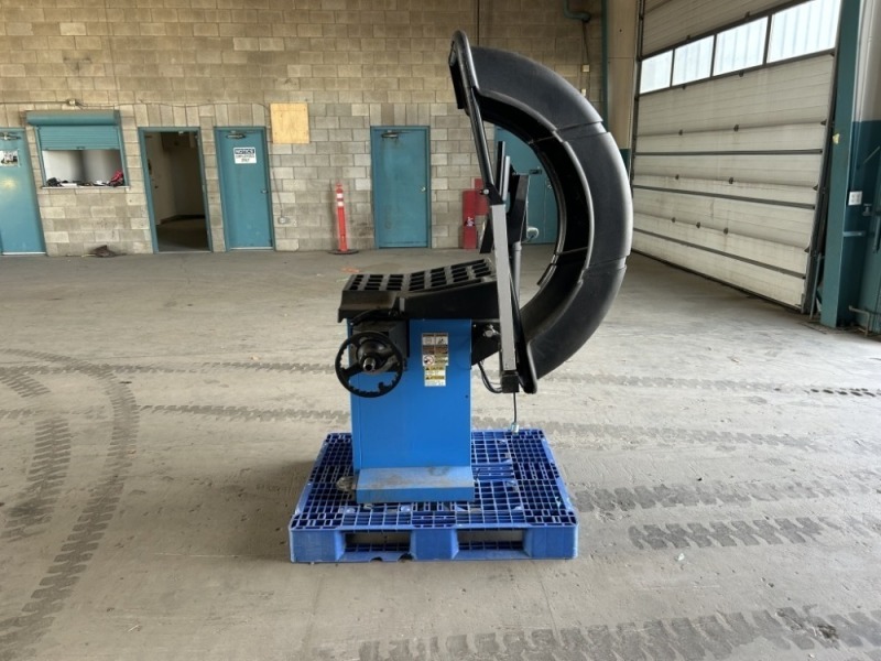 Hofmann Geodyna 9300 Tire Balancer