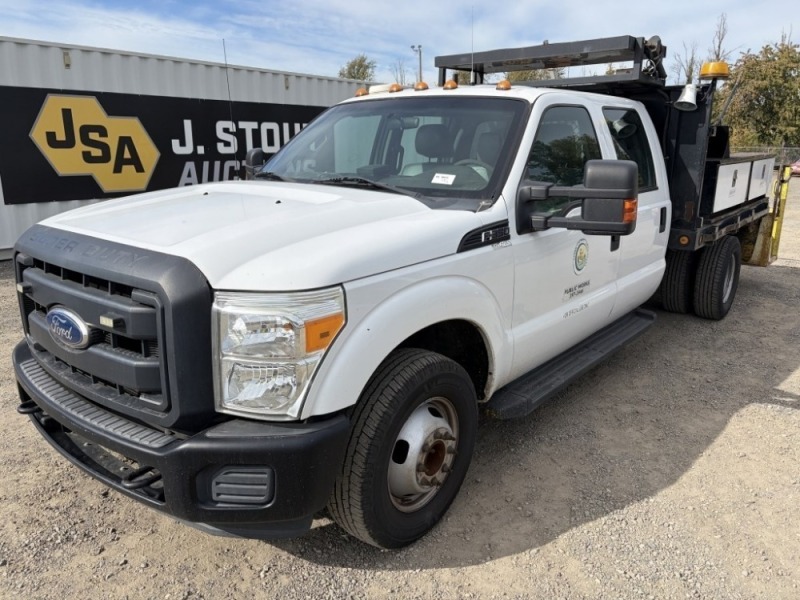 2011 Ford F350 SD Crew Cab Flatbed Utility Truck