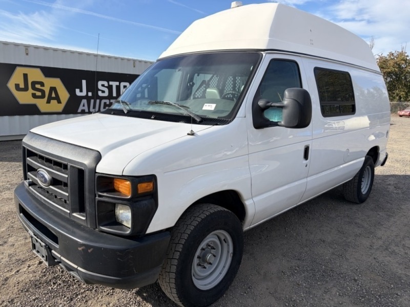 2008 Ford E350 SD High-Roof Cargo Van