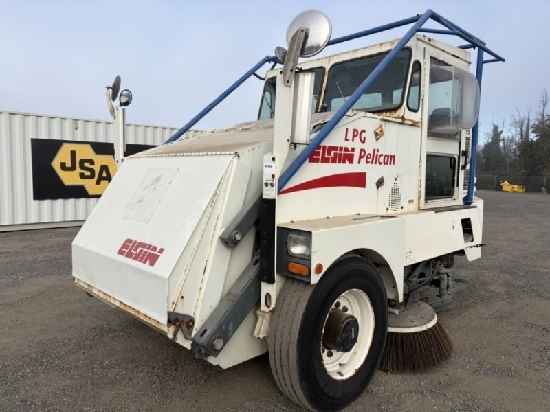2004 Elgin Pelican Sweeper Truck