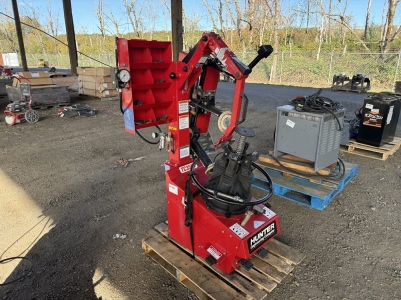 Hunter TC3500 Tire Changer