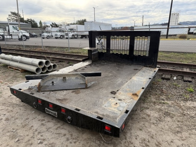 Knapheide Flatbed w/Wet Kit & Hoist