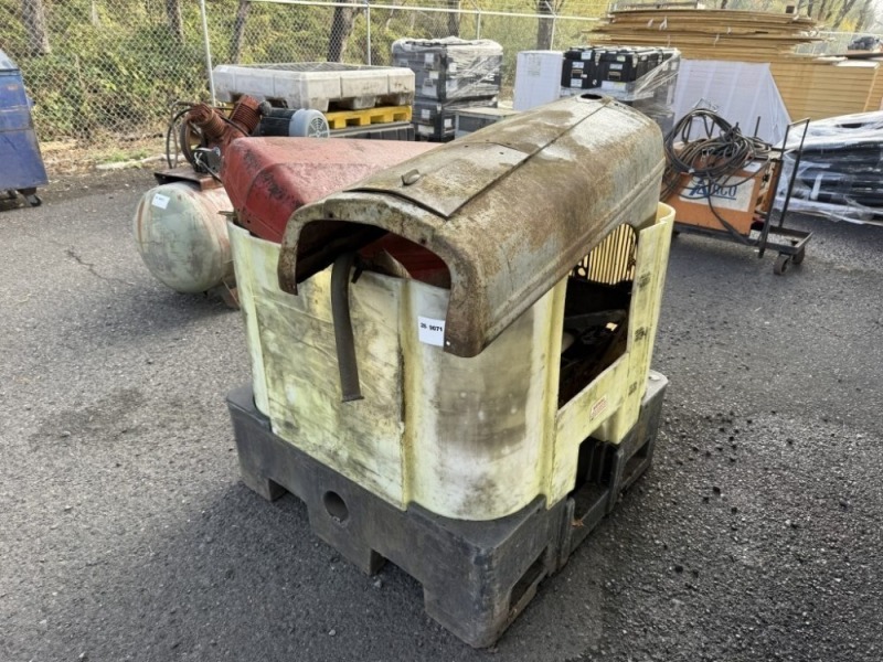 Tractor Hood, Poly Tote & Poly Pallet