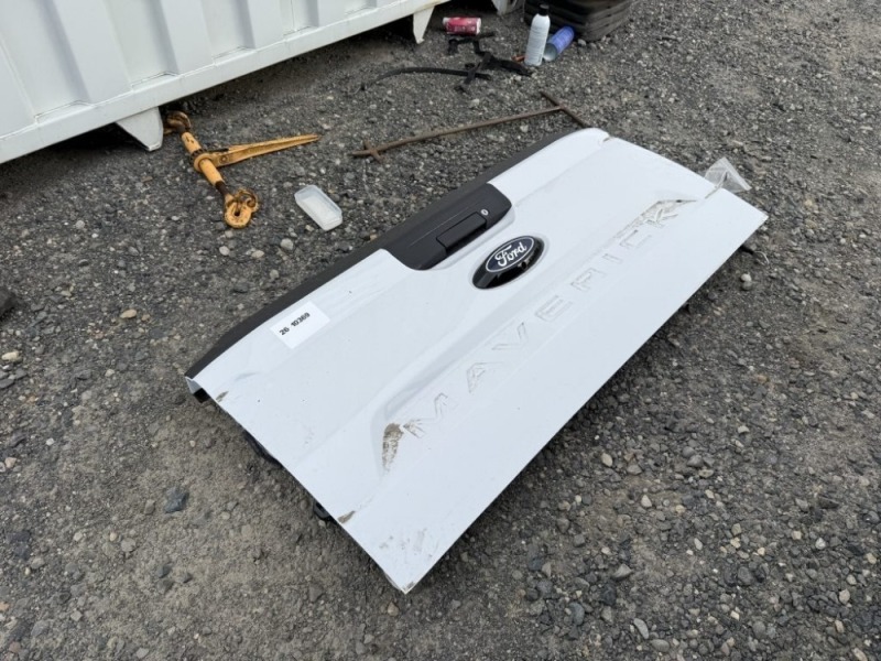 Ford Maverick Tailgate