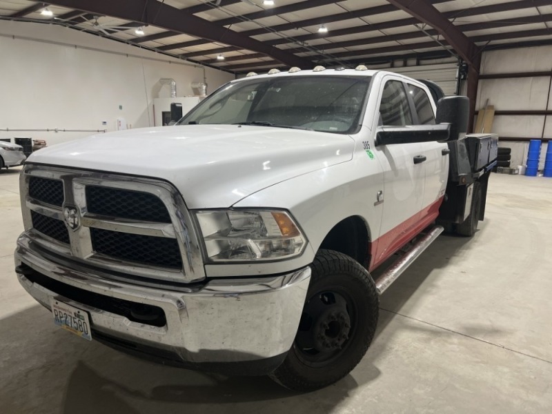 2017 Ram 3500 Crew Cab 4X4 Flatbed Truck