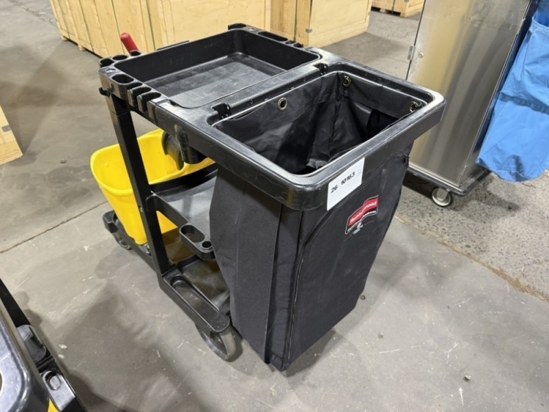 Rubbermaid Cleaning Cart