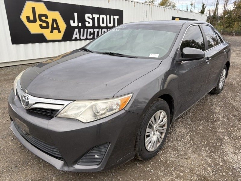 2012 Toyota Camry LE Sedan