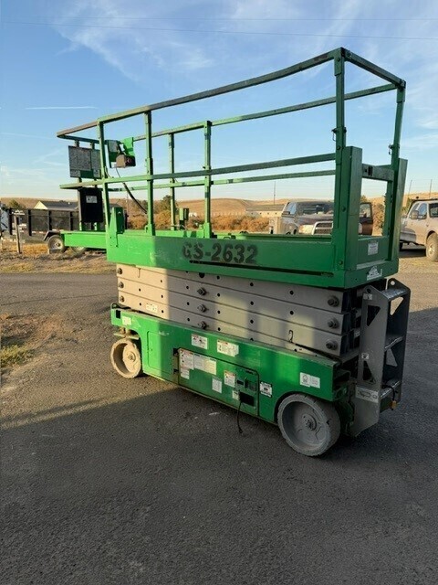 2008 Genie GS-2632 Scissor Lift
