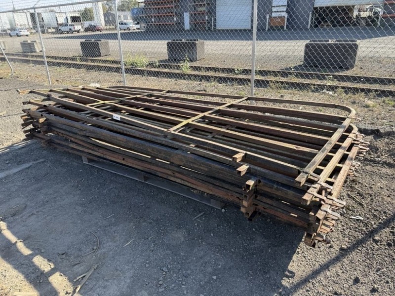 Corral Panels Qty: 10