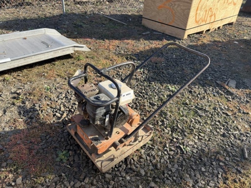 Mikasa MVC-90H Plate Compactor