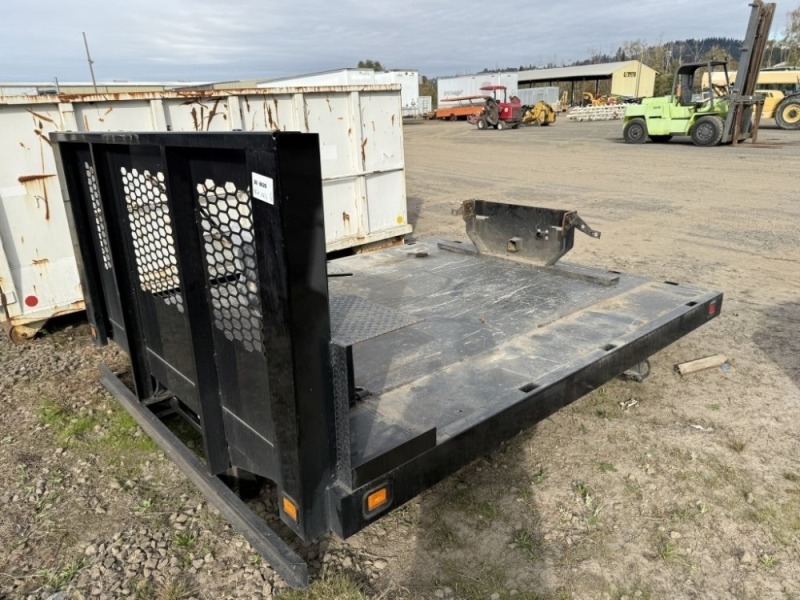 Knapheide Flatbed w/Wet Kit & Hoist