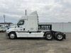 2009 Freightliner Cascadia T/A Sleeper Truck - 7