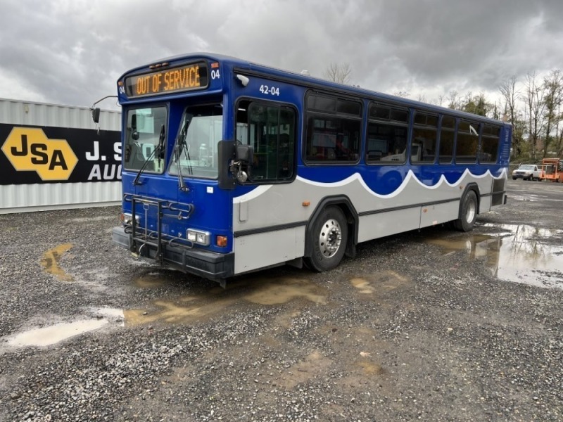 2002 Gillig Phantom Transit Bus