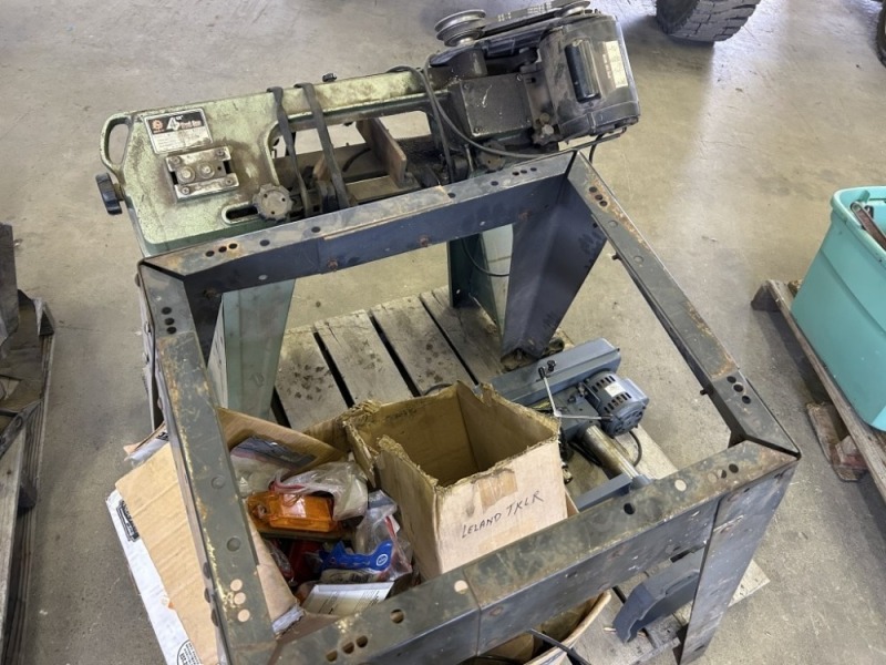 Rong-Fu 4-1/2" Band Saw, Model RF-115