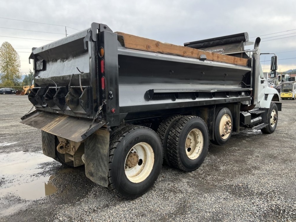 2006 International 7500 Tri-Axle Dump Truck | J. Stout Auction