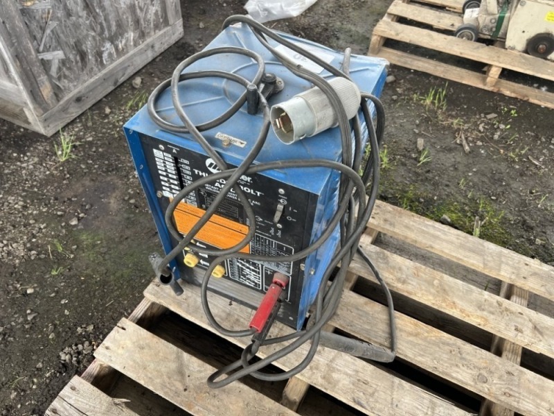 Miller Thunderbolt AC/DC Arc Welder