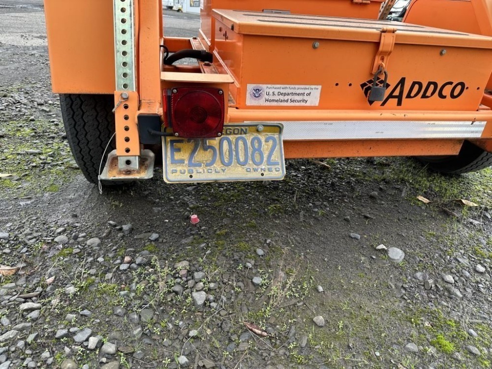 Addco Signs 2011 Addco DH250-FM Towable Sign Board | J. Stout Auction