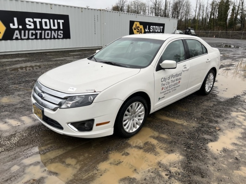 2012 Ford Fusion Hybrid Sedan