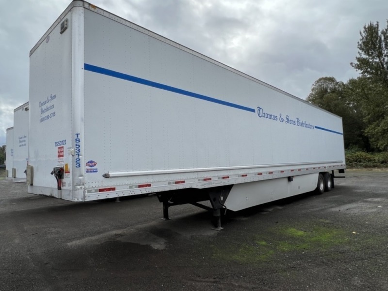 2017 Utility 53' T/A Van Trailer