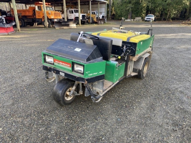 1996 Cushman Turf-Truckster Spray Rig Cart