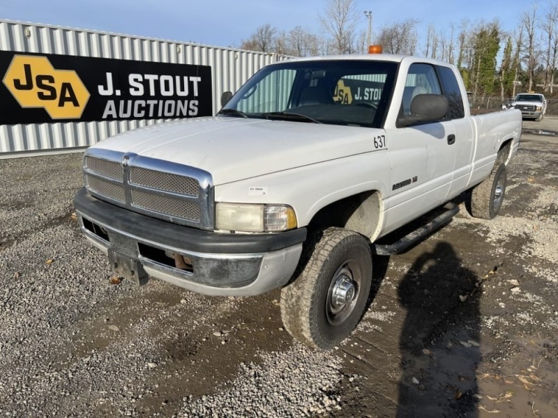 2001 Dodge Ram 2500 Extra Cab 4x4 Pickup