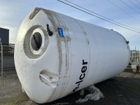 10,000 Gallon Poly Tank